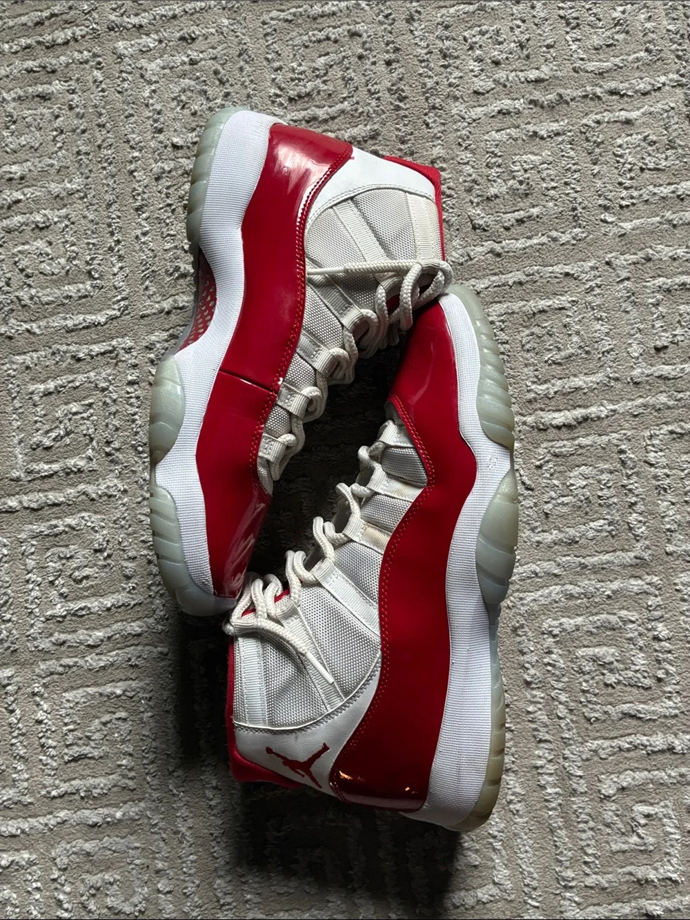 Jordan 11 red cherry